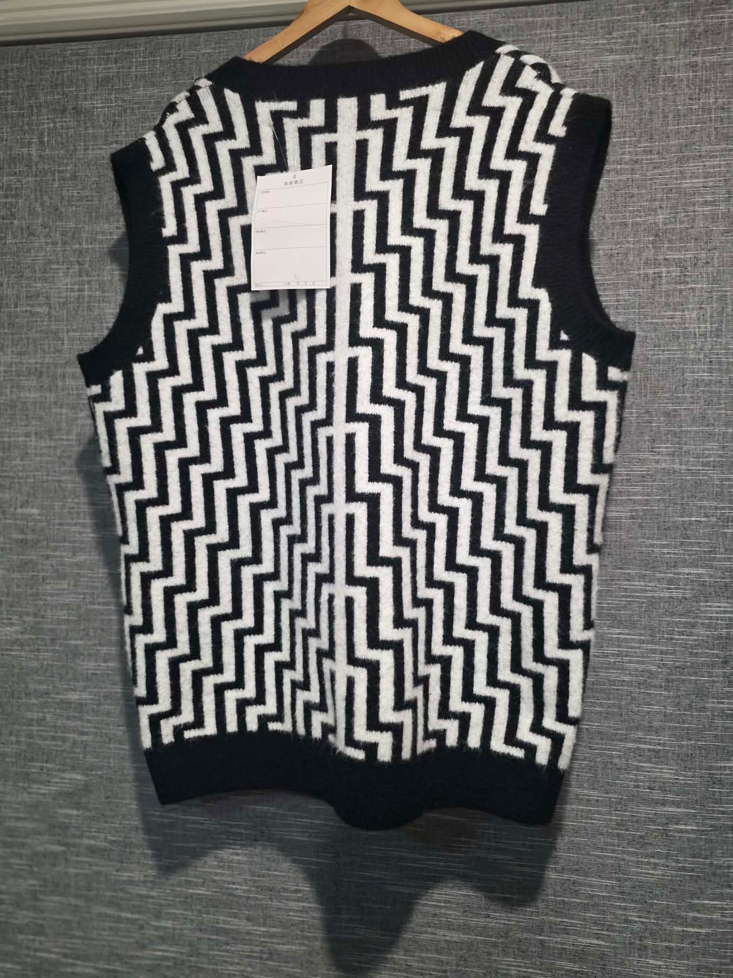 One off Poutama vest